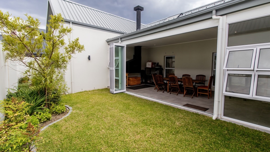 To Let 4 Bedroom Property for Rent in Sitari Country Estate Western Cape